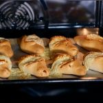πεϊνιρλάκια με γκούντα ψημένα στο φούρνο