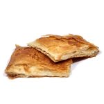 χωριάτικη πίτα με τυρί ψημένη σε κομμάτια